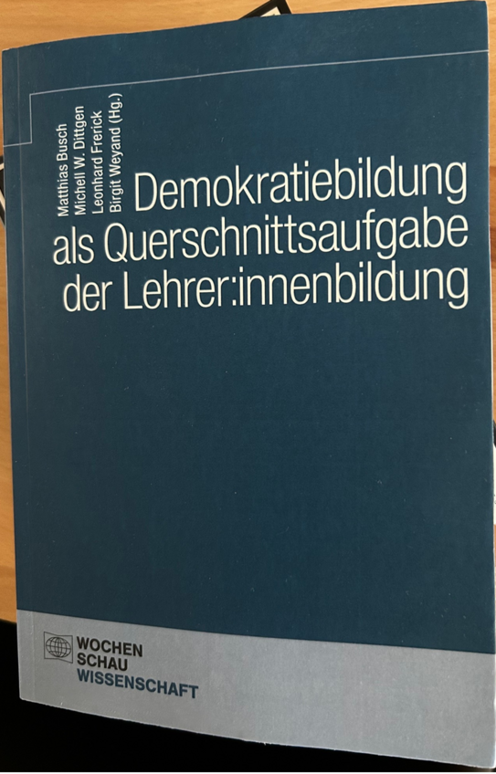 Cover Zeitschrift Demokratiebildung als Querschnittsaufgabe