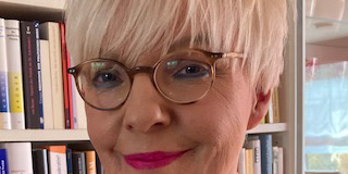 Portrain von Professorin Dr. Silvia-Iris Beutel